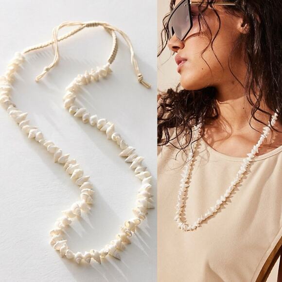 Free People Miami Shell Necklace NWT Bohemian Beach Coastal Cruise Vacation - Picture 1 of 11